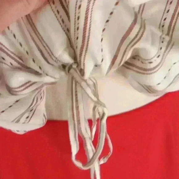 5/$25 ANA XXL CROP TIE TOP. Neutral TONE. - Picture 4 of 12